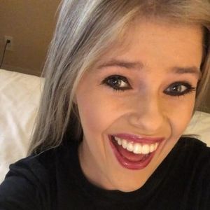 Meet your Posher, Krystal